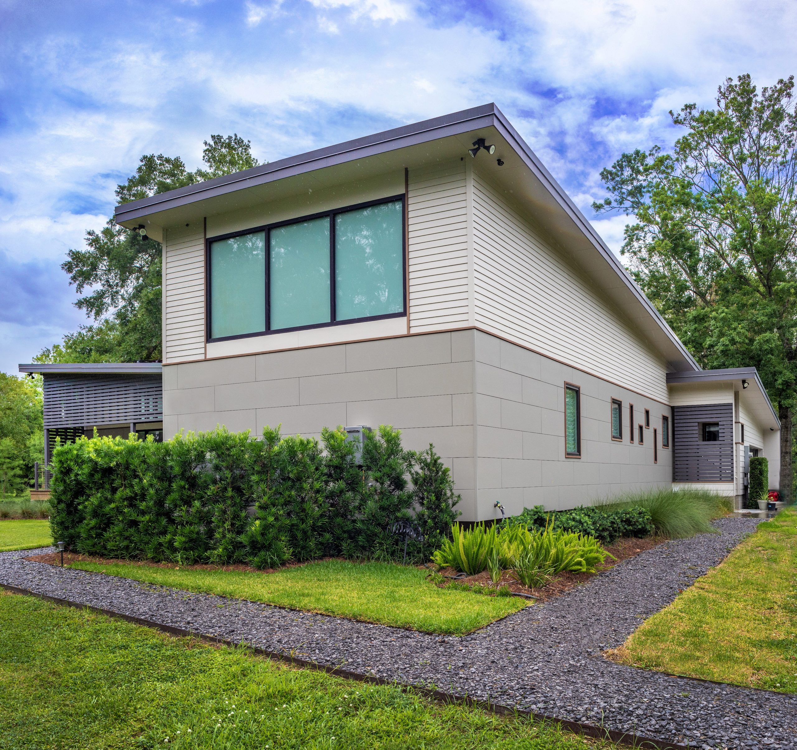Bayou Blue Retreat House Holly & Smith